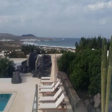 Holiday home Sleeps 4 Pool Wifi T691448 *
