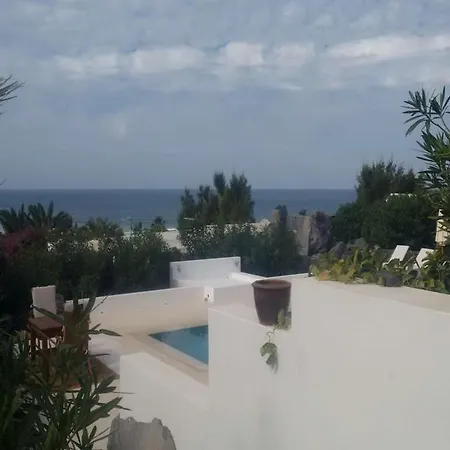 Sleeps 4 Pool Wifi T691448 *