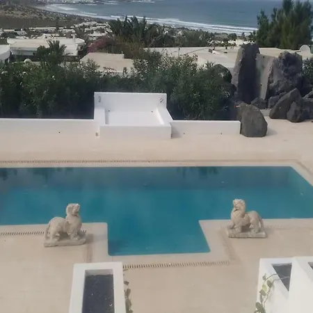 Holiday home Sleeps 4 Pool Wifi T691448 *