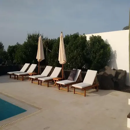 Sleeps 4 Pool Wifi T691448 Holiday home Famara