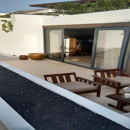 Sleeps 4 Pool Wifi T691448 Holiday home *