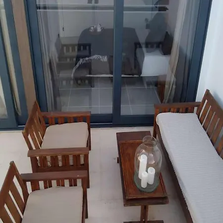 Sleeps 4 Pool Wifi T691448 Holiday home *