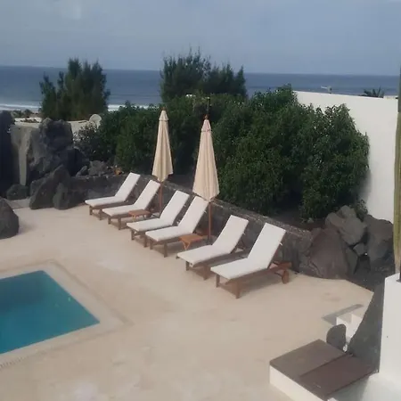 Holiday home Sleeps 4 Pool Wifi T691448